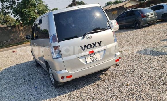 Buy Used Toyota Noah Silver Car in Chilanga in Lusaka Buy Used Toyota Noah Silver Car in Chilanga in Lusaka