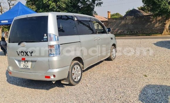 Buy Used Toyota Noah Silver Car in Chilanga in Lusaka Buy Used Toyota Noah Silver Car in Chilanga in Lusaka