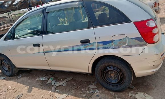 Acheter Occasion Voiture Toyota Nadia Gris à Ndola, Zambie