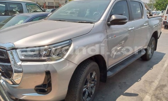 Nunua Ilio tumika Toyota Hilux Fedha Gari ndani ya Lusaka nchini Zambia