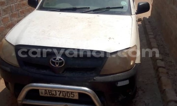 Buy Used Toyota Hilux White Car in Lusaka in Zambia