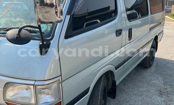 Nunua Ilio tumika Toyota Hiace Fedha Gari ndani ya Lusaka nchini Zambia