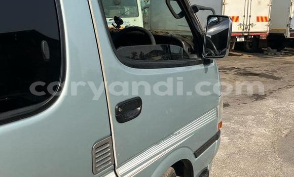 Acheter Occasion Voiture Toyota Hiace Gris à Lusaka, Zambie Acheter Occasion Voiture Toyota Hiace Gris à Lusaka, Zambie