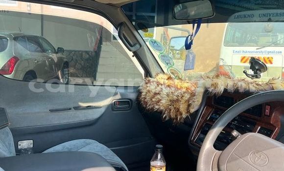 Acheter Occasion Voiture Toyota Hiace Gris à Lusaka, Zambie Acheter Occasion Voiture Toyota Hiace Gris à Lusaka, Zambie