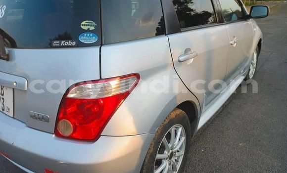 Acheter Occasion Voiture Toyota IST Gris à Lusaka, Zambie Acheter Occasion Voiture Toyota IST Gris à Lusaka, Zambie