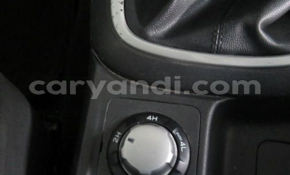 Acheter Occasion Voiture Isuzu KB Blanc à Livingstone, Zambie Acheter Occasion Voiture Isuzu KB Blanc à Livingstone, Zambie