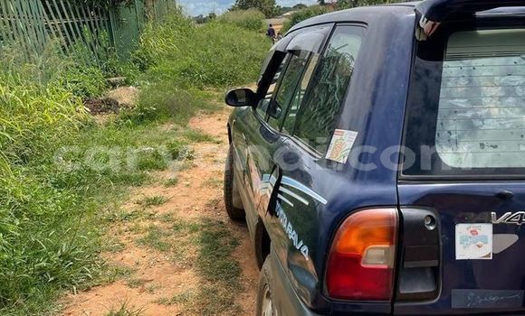 Acheter Occasion Voiture Toyota RAV4 Bleu à Lusaka, Zambie Acheter Occasion Voiture Toyota RAV4 Bleu à Lusaka, Zambie