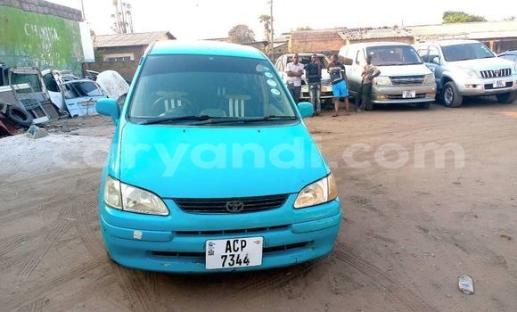 Acheter Occasion Voiture Toyota Spacio Bleu à Lusaka, Zambie Acheter Occasion Voiture Toyota Spacio Bleu à Lusaka, Zambie