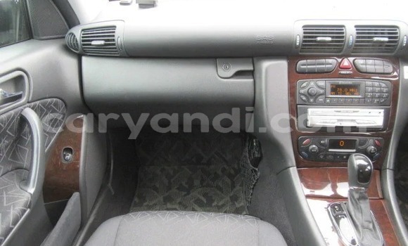 Acheter Import Voiture Mercedes‒Benz C–Class Bleu à Lusaka, Zambie Acheter Import Voiture Mercedes‒Benz C–Class Bleu à Lusaka, Zambie