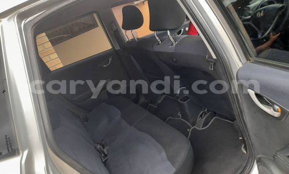 Acheter Occasion Voiture Honda FIT Gris à Lusaka, Zambie Acheter Occasion Voiture Honda FIT Gris à Lusaka, Zambie