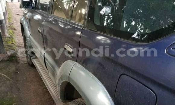Acheter Occasion Voiture Toyota Land Cruiser Prado Bleu à Lusaka, Zambie Acheter Occasion Voiture Toyota Land Cruiser Prado Bleu à Lusaka, Zambie