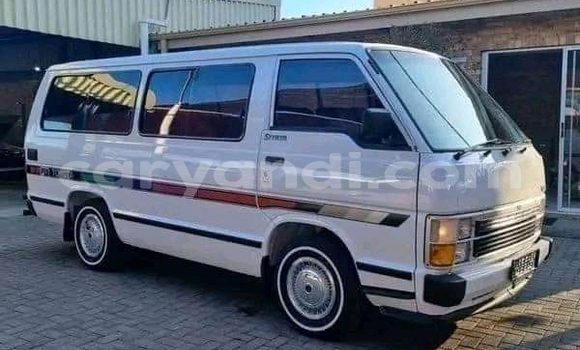 Acheter Occasion Voiture Toyota Hiace Blanc à Lusaka, Zambie