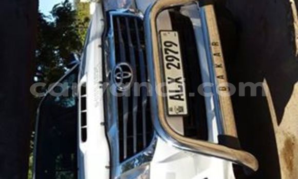 Acheter Occasion Voiture Toyota 4Runner Blanc à Chingola, Zambie Acheter Occasion Voiture Toyota 4Runner Blanc à Chingola, Zambie