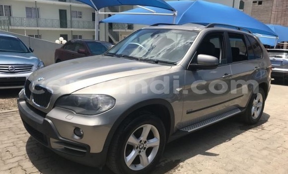 Acheter Occasion Voiture BMW X5 Gris à Kitwe, Zambie Acheter Occasion Voiture BMW X5 Gris à Kitwe, Zambie