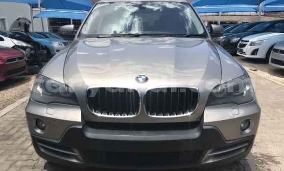 Acheter Occasion Voiture BMW X5 Gris à Kitwe, Zambie Acheter Occasion Voiture BMW X5 Gris à Kitwe, Zambie