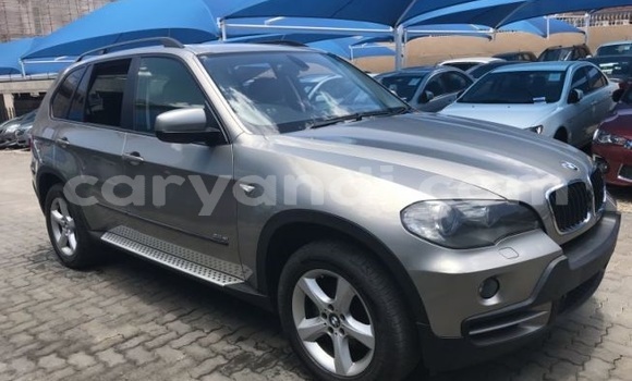 Acheter Occasion Voiture BMW X5 Gris à Kitwe, Zambie Acheter Occasion Voiture BMW X5 Gris à Kitwe, Zambie