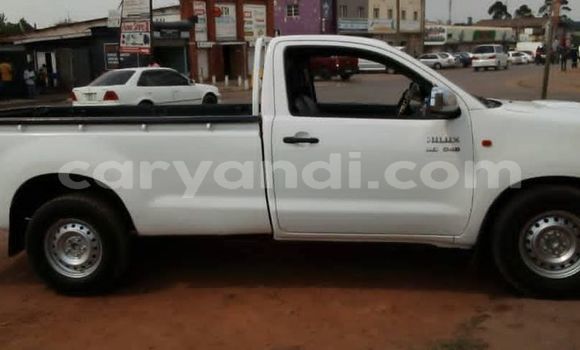 Acheter Occasion Voiture Toyota Hilux Blanc à Kitwe, Zambie Acheter Occasion Voiture Toyota Hilux Blanc à Kitwe, Zambie
