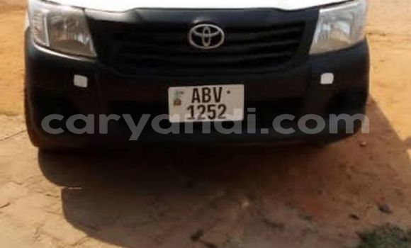 Acheter Occasion Voiture Toyota Hilux Blanc à Kitwe, Zambie Acheter Occasion Voiture Toyota Hilux Blanc à Kitwe, Zambie