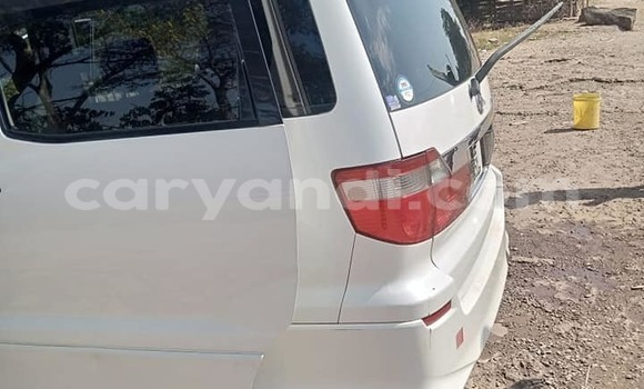 Acheter Occasion Voiture Toyota Alphard Blanc à Kitwe, Zambie Acheter Occasion Voiture Toyota Alphard Blanc à Kitwe, Zambie