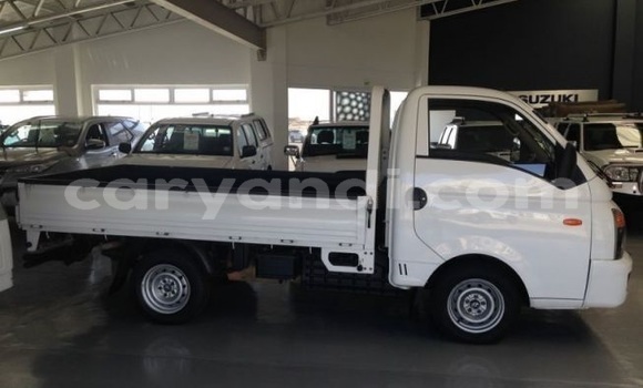 Acheter Occasion Voiture Hyundai H1 Blanc à Chingola, Zambie Acheter Occasion Voiture Hyundai H1 Blanc à Chingola, Zambie