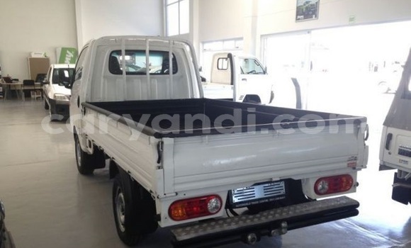 Acheter Occasion Voiture Hyundai H1 Blanc à Chingola, Zambie Acheter Occasion Voiture Hyundai H1 Blanc à Chingola, Zambie
