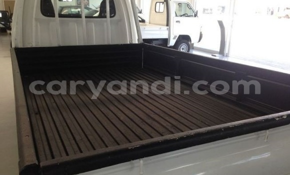 Acheter Occasion Voiture Hyundai H1 Blanc à Chingola, Zambie Acheter Occasion Voiture Hyundai H1 Blanc à Chingola, Zambie