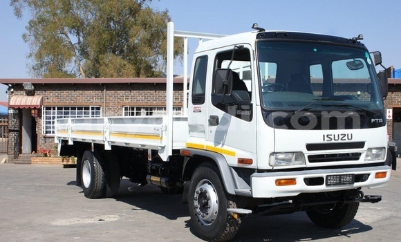 Buy Used Isuzu FTR 850 White Truck in Lusaka in Zambia Buy Used Isuzu FTR 850 White Truck in Lusaka in Zambia