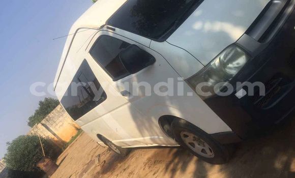 Acheter Occasion Voiture Toyota Hiace Blanc à Lusaka, Zambie Acheter Occasion Voiture Toyota Hiace Blanc à Lusaka, Zambie