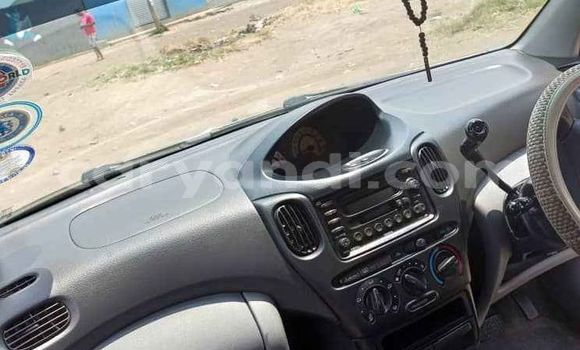 Acheter Occasion Voiture Toyota FunCargo Gris à Lusaka, Zambie Acheter Occasion Voiture Toyota FunCargo Gris à Lusaka, Zambie