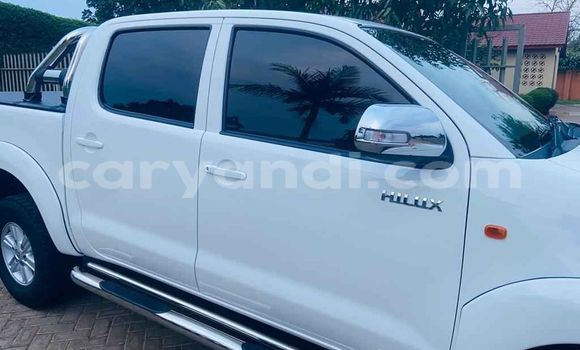 Acheter Occasion Voiture Toyota Hilux Blanc à Lusaka, Zambie Acheter Occasion Voiture Toyota Hilux Blanc à Lusaka, Zambie