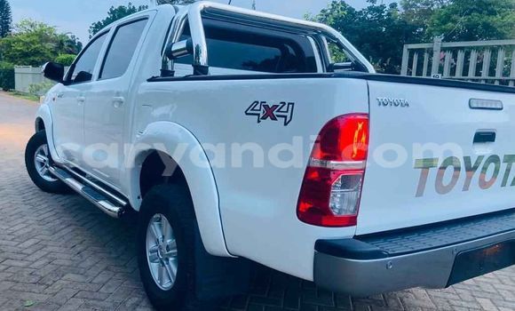 Acheter Occasion Voiture Toyota Hilux Blanc à Lusaka, Zambie Acheter Occasion Voiture Toyota Hilux Blanc à Lusaka, Zambie