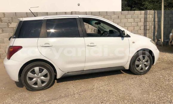 Acheter Occasion Voiture Toyota IST Blanc à Lusaka, Zambie Acheter Occasion Voiture Toyota IST Blanc à Lusaka, Zambie
