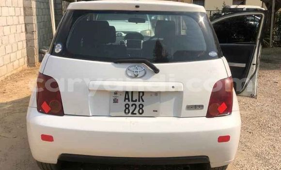 Acheter Occasion Voiture Toyota IST Blanc à Lusaka, Zambie Acheter Occasion Voiture Toyota IST Blanc à Lusaka, Zambie