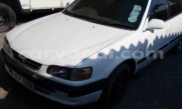 Acheter Occasion Voiture Toyota Corolla Blanc à Lusaka, Zambie Acheter Occasion Voiture Toyota Corolla Blanc à Lusaka, Zambie