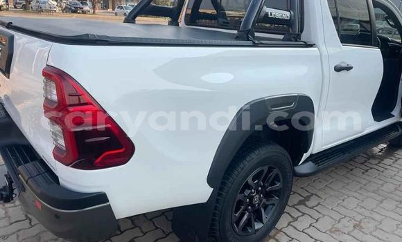 Acheter Occasion Voiture Toyota Hilux Blanc à Lusaka, Zambie Acheter Occasion Voiture Toyota Hilux Blanc à Lusaka, Zambie