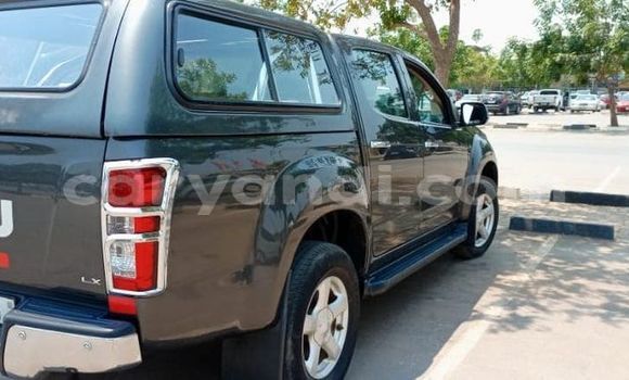Acheter Occasion Voiture Isuzu KB Noir à Lusaka, Zambie Acheter Occasion Voiture Isuzu KB Noir à Lusaka, Zambie