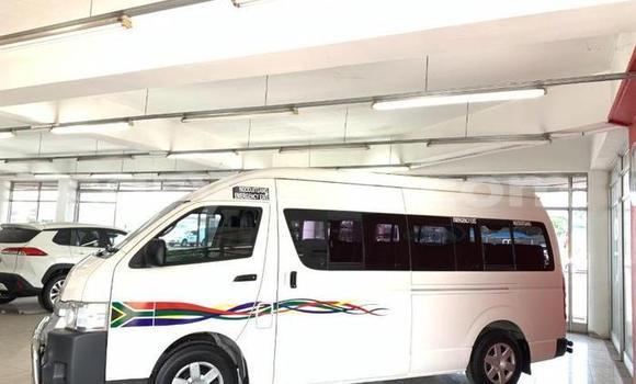 Acheter Occasion Voiture Toyota Hiace Blanc à Lusaka, Zambie Acheter Occasion Voiture Toyota Hiace Blanc à Lusaka, Zambie