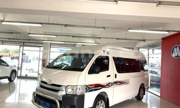 Buy Used Toyota Hiace White Car in Lusaka in Zambia Buy Used Toyota Hiace White Car in Lusaka in Zambia