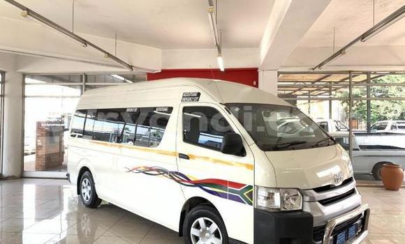 Buy Used Toyota Hiace White Car in Lusaka in Zambia Buy Used Toyota Hiace White Car in Lusaka in Zambia