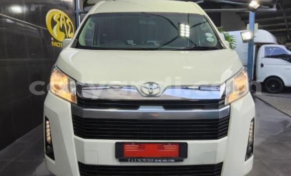 Tenga Tsaru Toyota Hiace Chena Mota in Lusaka in Zambia Tenga Tsaru Toyota Hiace Chena Mota in Lusaka in Zambia