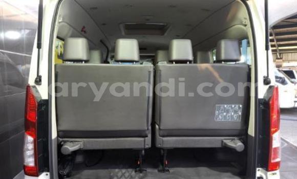 Tenga Tsaru Toyota Hiace Chena Mota in Lusaka in Zambia Tenga Tsaru Toyota Hiace Chena Mota in Lusaka in Zambia