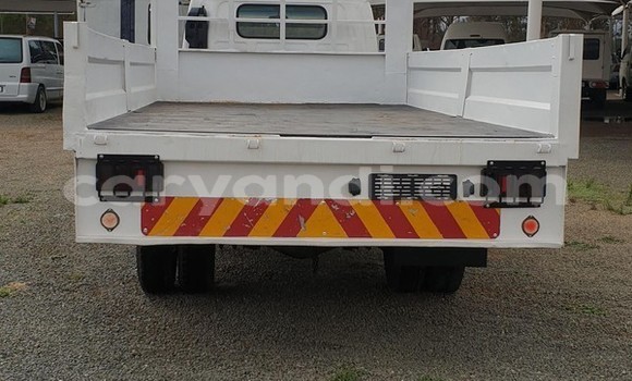 Tenga Tsaru Isuzu FTR 850 Chena Rori in Lusaka in Zambia Tenga Tsaru Isuzu FTR 850 Chena Rori in Lusaka in Zambia