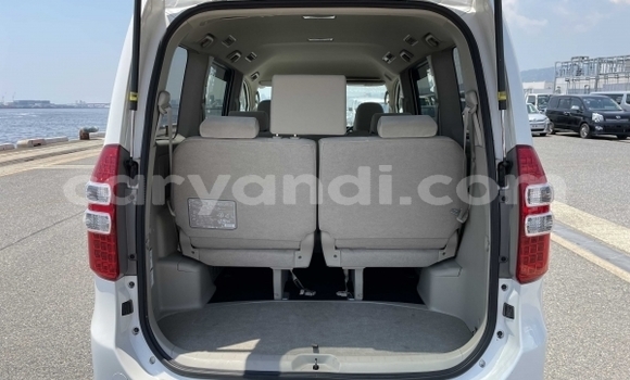 Tenga Tsaru Toyota Noah Chena Mota in Lusaka in Zambia Tenga Tsaru Toyota Noah Chena Mota in Lusaka in Zambia