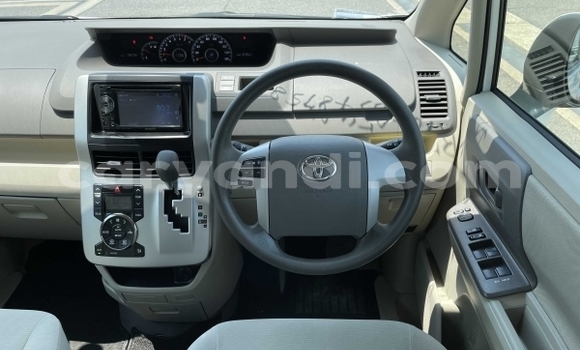 Tenga Tsaru Toyota Noah Chena Mota in Lusaka in Zambia Tenga Tsaru Toyota Noah Chena Mota in Lusaka in Zambia