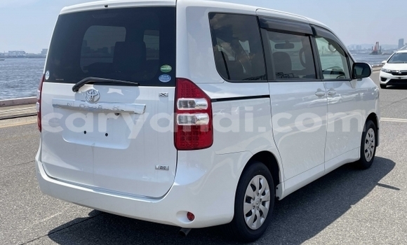 Tenga Tsaru Toyota Noah Chena Mota in Lusaka in Zambia Tenga Tsaru Toyota Noah Chena Mota in Lusaka in Zambia