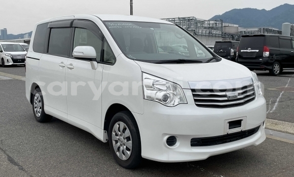 Tenga Tsaru Toyota Noah Chena Mota in Lusaka in Zambia Tenga Tsaru Toyota Noah Chena Mota in Lusaka in Zambia