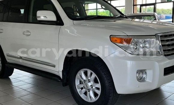 Buy Used Toyota Land Cruiser Prado White Car in Lusaka in Zambia Buy Used Toyota Land Cruiser Prado White Car in Lusaka in Zambia