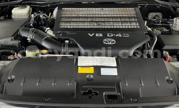 Nunua Ilio tumika Toyota Land Cruiser Prado Nyeupe Gari ndani ya Lusaka nchini Zambia Nunua Ilio tumika Toyota Land Cruiser Prado Nyeupe Gari ndani ya Lusaka nchini Zambia