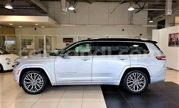 Acheter Occasion Voiture Jeep Grand Cherokee Gris à Lusaka, Zambie Acheter Occasion Voiture Jeep Grand Cherokee Gris à Lusaka, Zambie