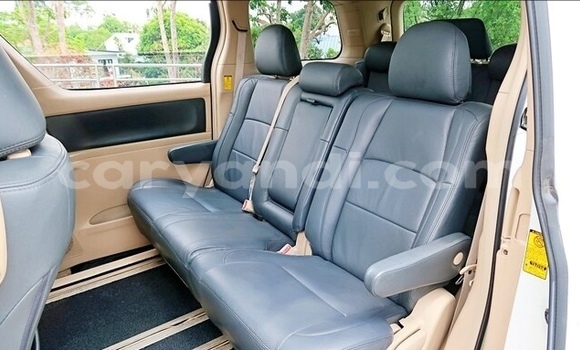 Nunua Ilio tumika Toyota Vellfire Nyeupe Gari ndani ya Lusaka nchini Zambia Nunua Ilio tumika Toyota Vellfire Nyeupe Gari ndani ya Lusaka nchini Zambia